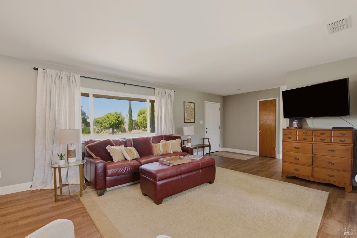 3294 Vichy Avenue Napa CA 94558