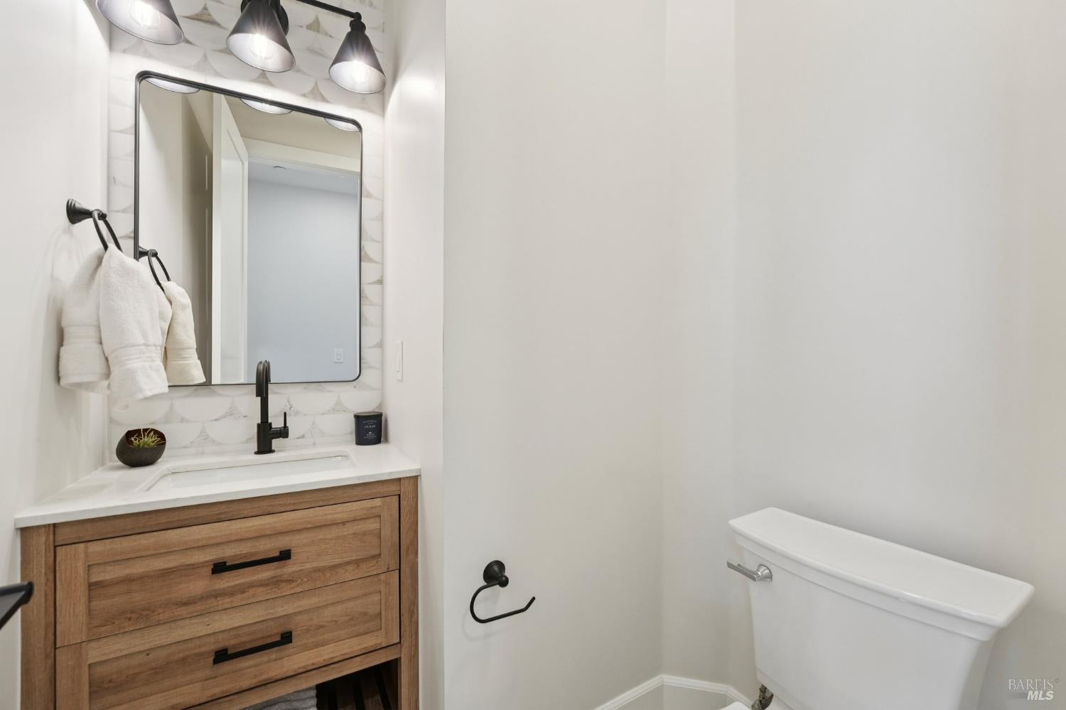 5663 Crystal Drive Santa Rosa CA 95404