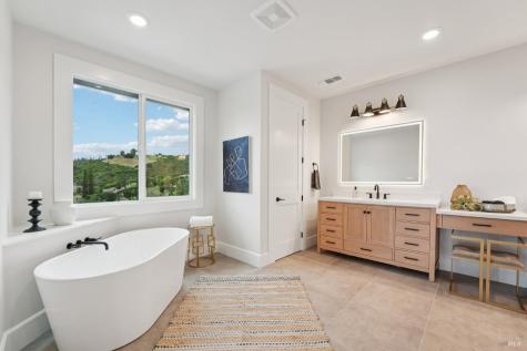 5663 Crystal Drive Santa Rosa CA 95404