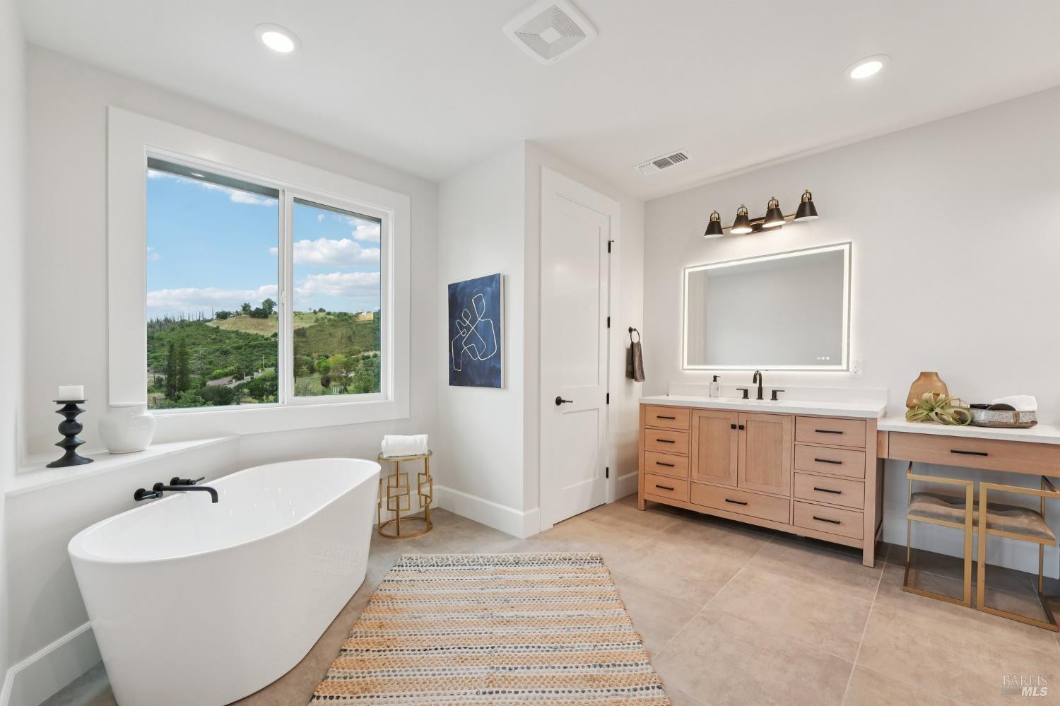 5663 Crystal Drive Santa Rosa CA 95404