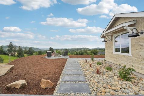 5663 Crystal Drive Santa Rosa CA 95404