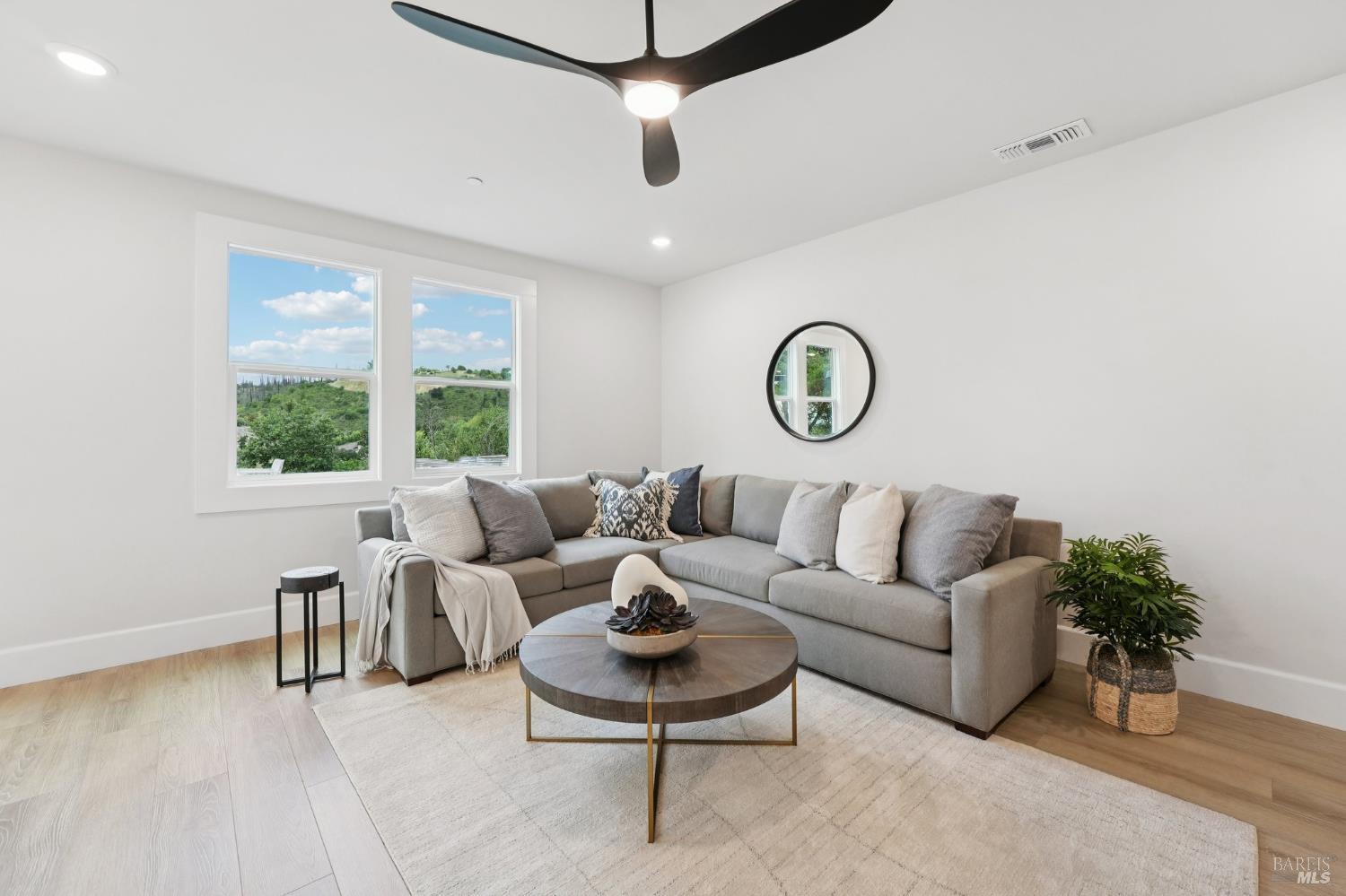 5663 Crystal Drive Santa Rosa CA 95404