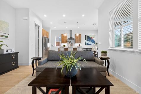 341 Cornell Street Windsor CA 9549