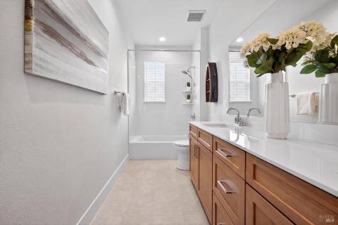 341 Cornell Street Windsor CA 9549
