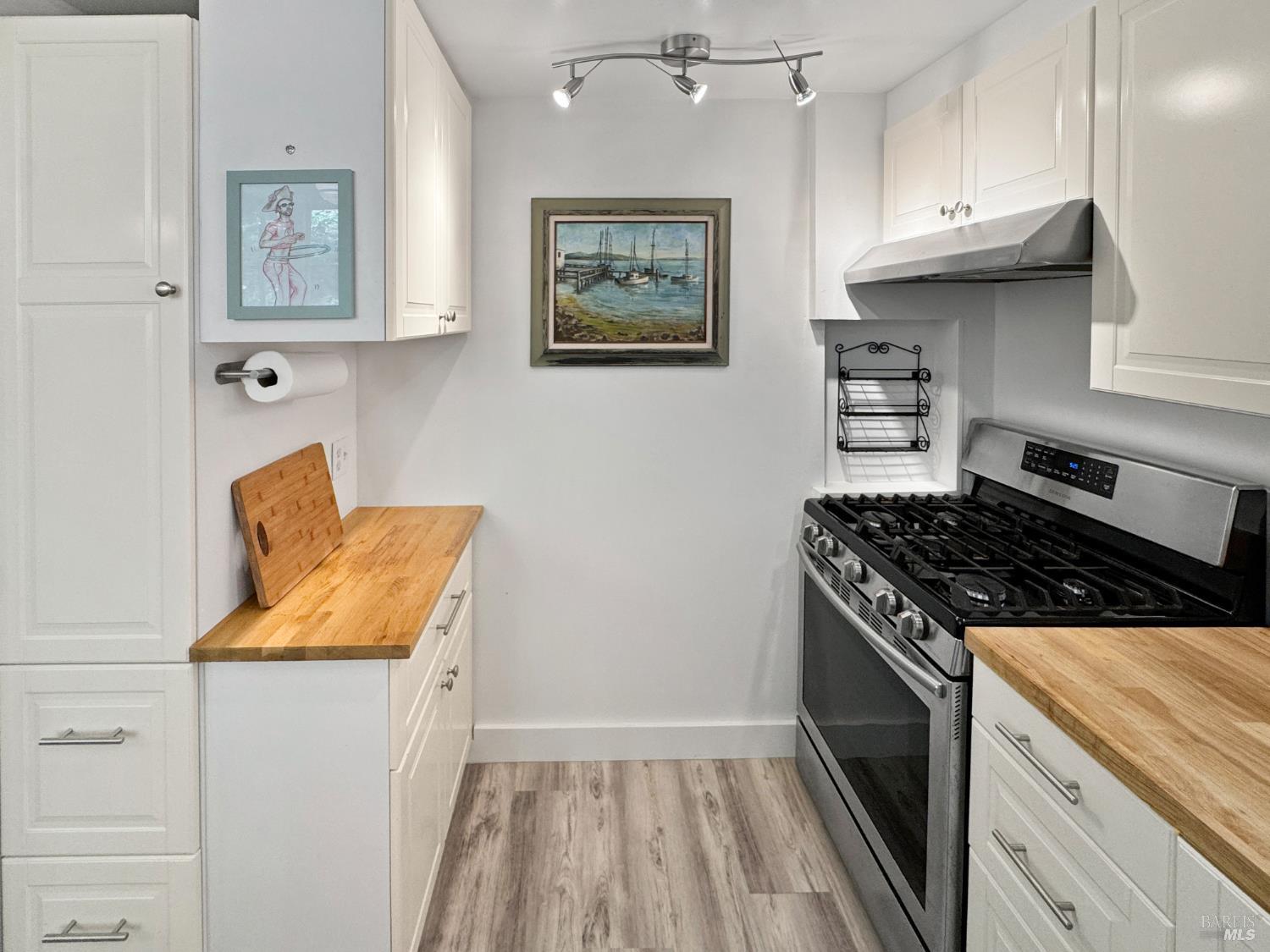 17401 Neeley Road Guerneville CA 95446
