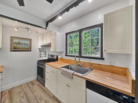 17401 Neeley Road Guerneville CA 95446