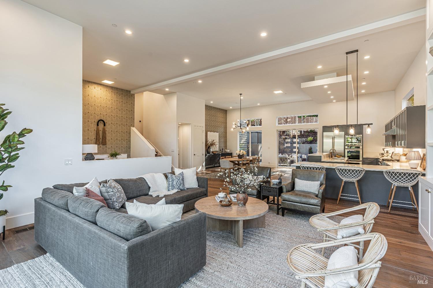 16 Manor Road Kentfield CA 94904