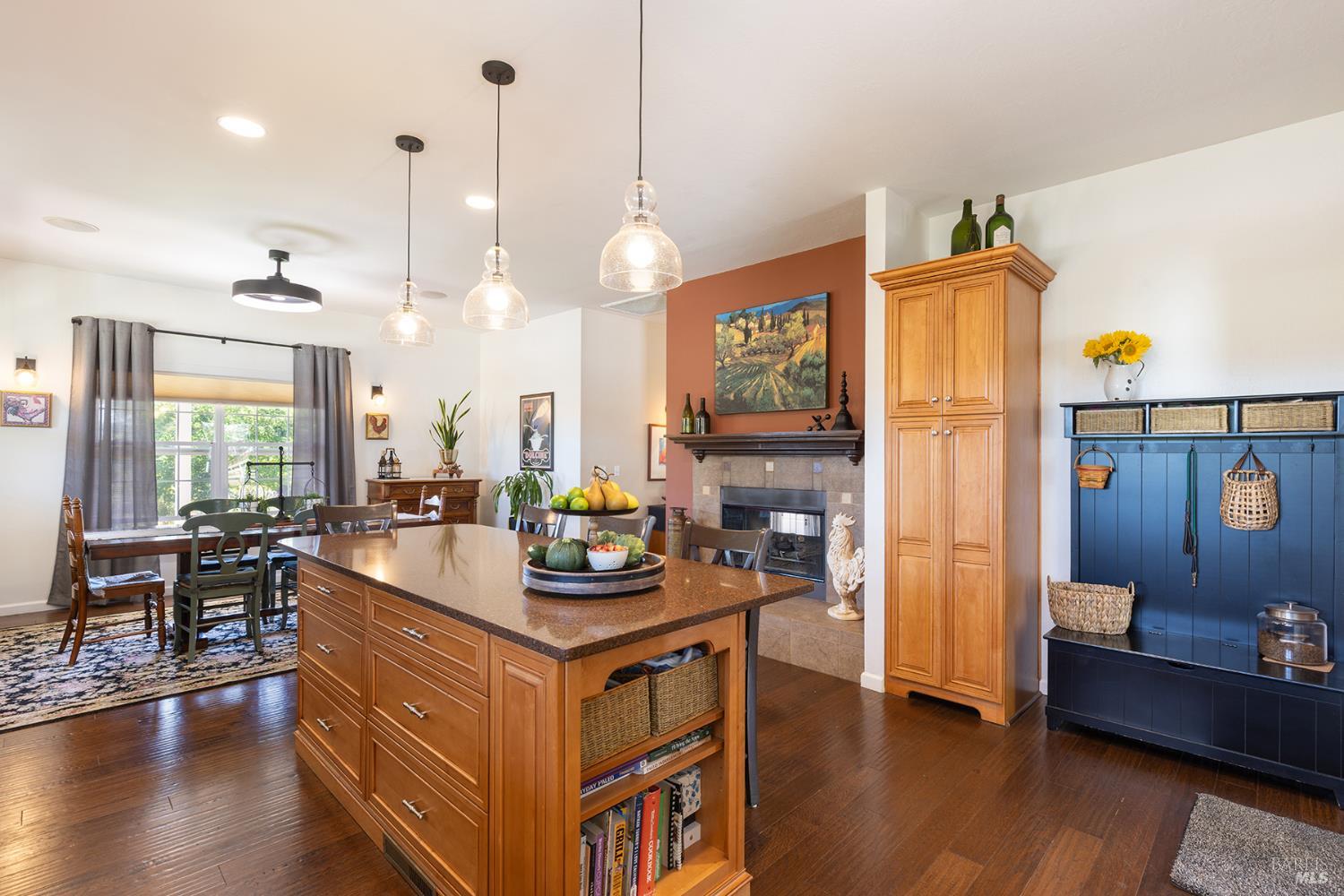 2032 Hagen Road Napa CA 94558
