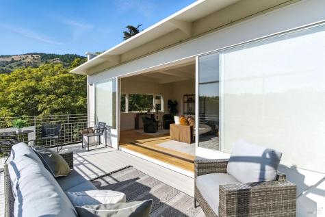 3337 Shoreline Highway Stinson Beach CA 94970