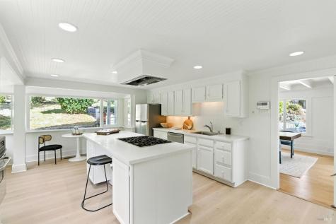 3337 Shoreline Highway Stinson Beach CA 94970