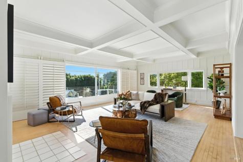 3337 Shoreline Highway Stinson Beach CA 94970