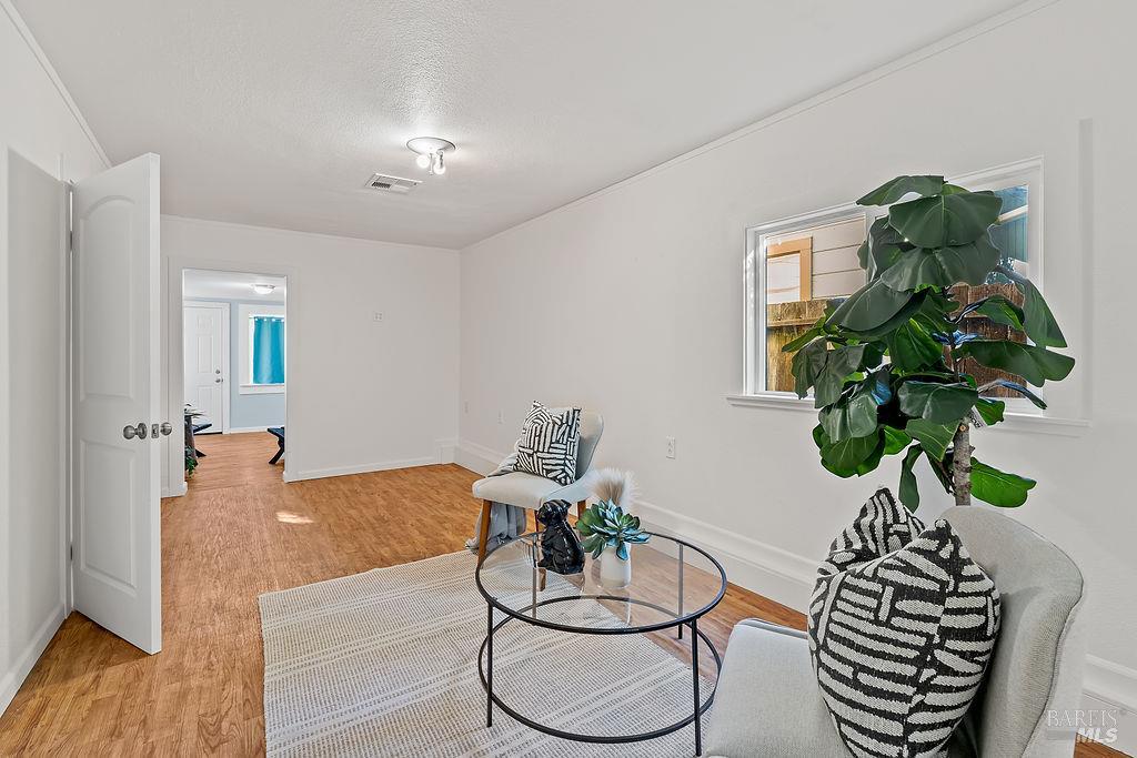 201 Triplett Drive Cloverdale CA 95425