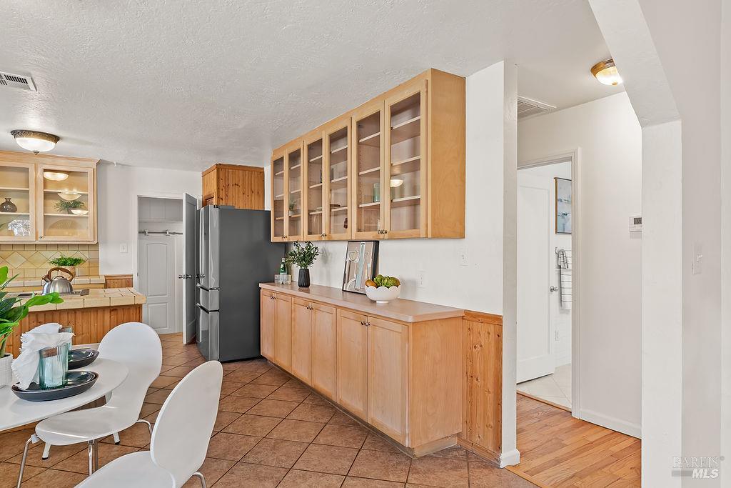 201 Triplett Drive Cloverdale CA 95425