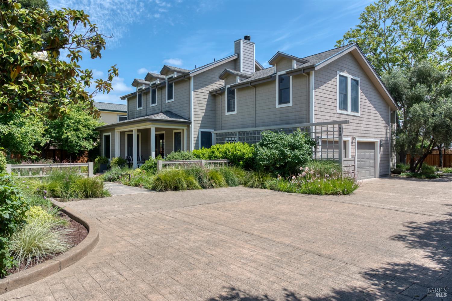 999 Pratt Avenue St. Helena CA 94574