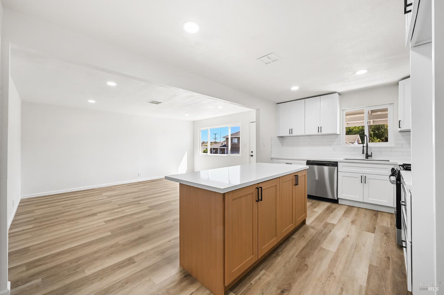 221 Arguello Avenue Vallejo CA 94591