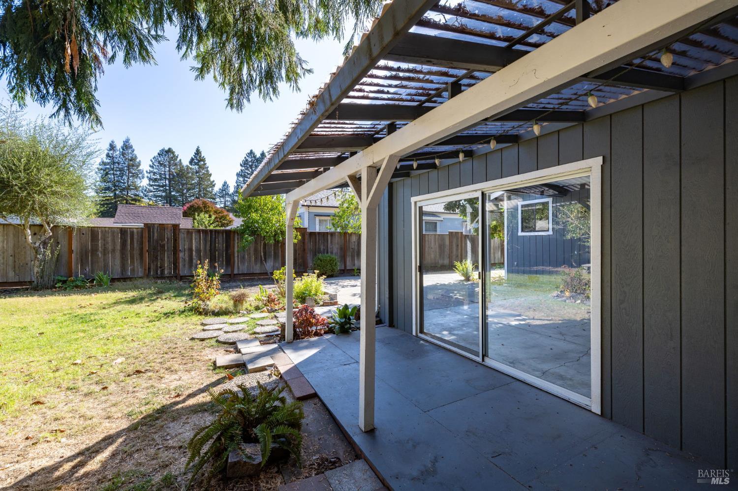 235 Willow Street Santa Rosa CA 95401