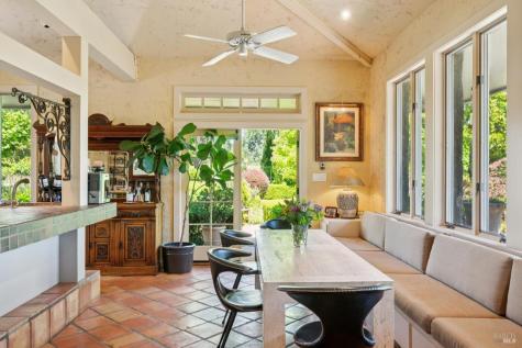 1633 Dry Creek Road Healdsburg CA 95448
