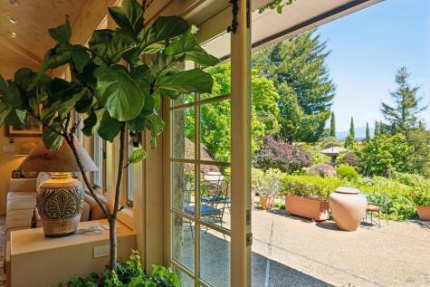 1633 Dry Creek Road Healdsburg CA 95448