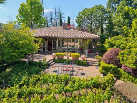 1633 Dry Creek Road Healdsburg CA 95448