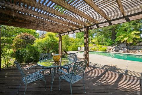 1633 Dry Creek Road Healdsburg CA 95448
