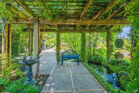 1633 Dry Creek Road Healdsburg CA 95448