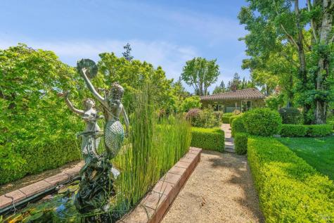 1633 Dry Creek Road Healdsburg CA 95448