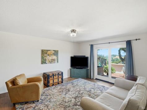 31 Roca Court Novato CA 94947