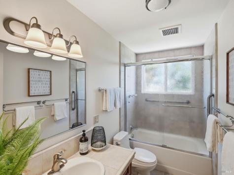 31 Roca Court Novato CA 94947