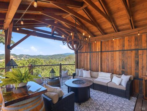 31 Roca Court Novato CA 94947