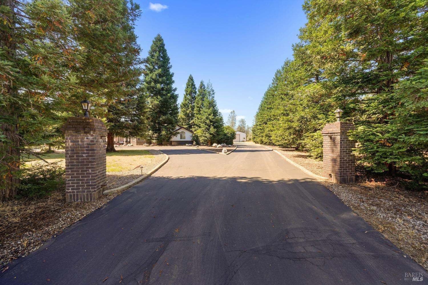 15947 Butterfield Lane Anderson CA 96007
