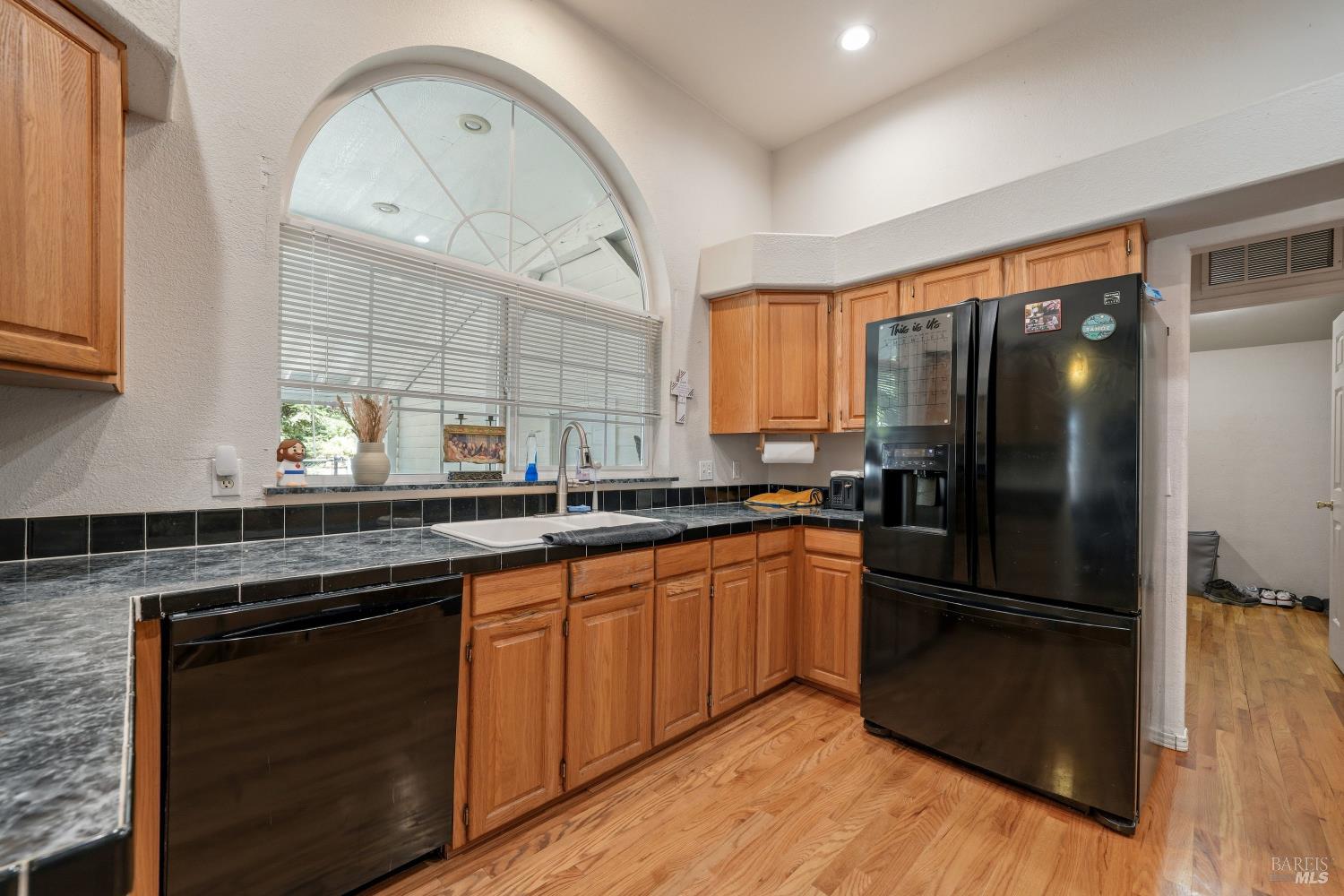 15947 Butterfield Lane Anderson CA 96007