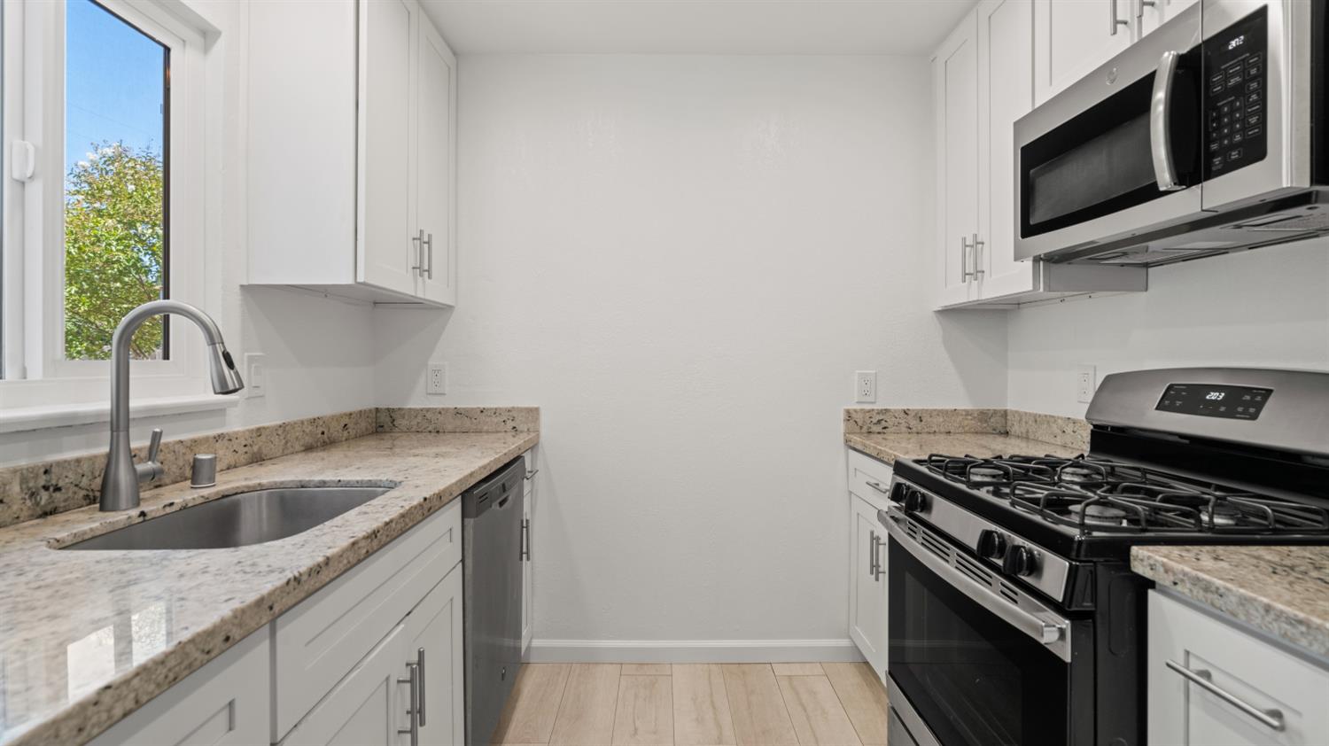 2043 Edwin Way Sacramento CA 95825