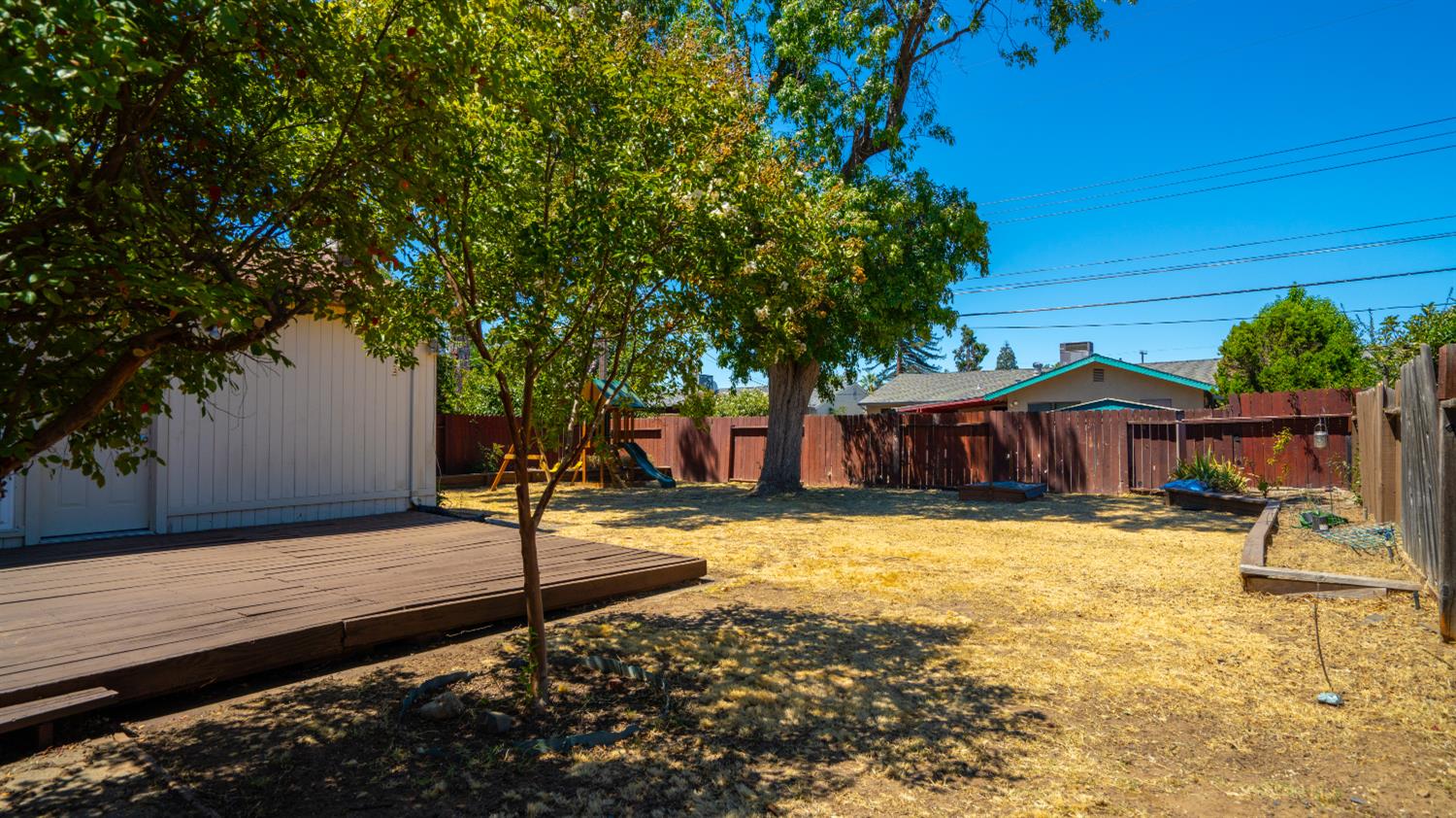 2043 Edwin Way Sacramento CA 95825