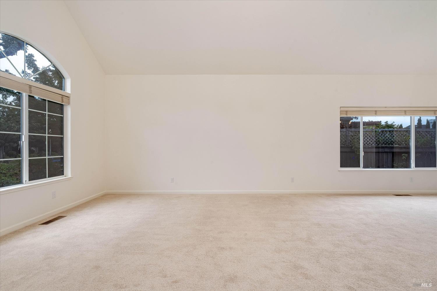 1063 Elsbree Lane Windsor CA 95492