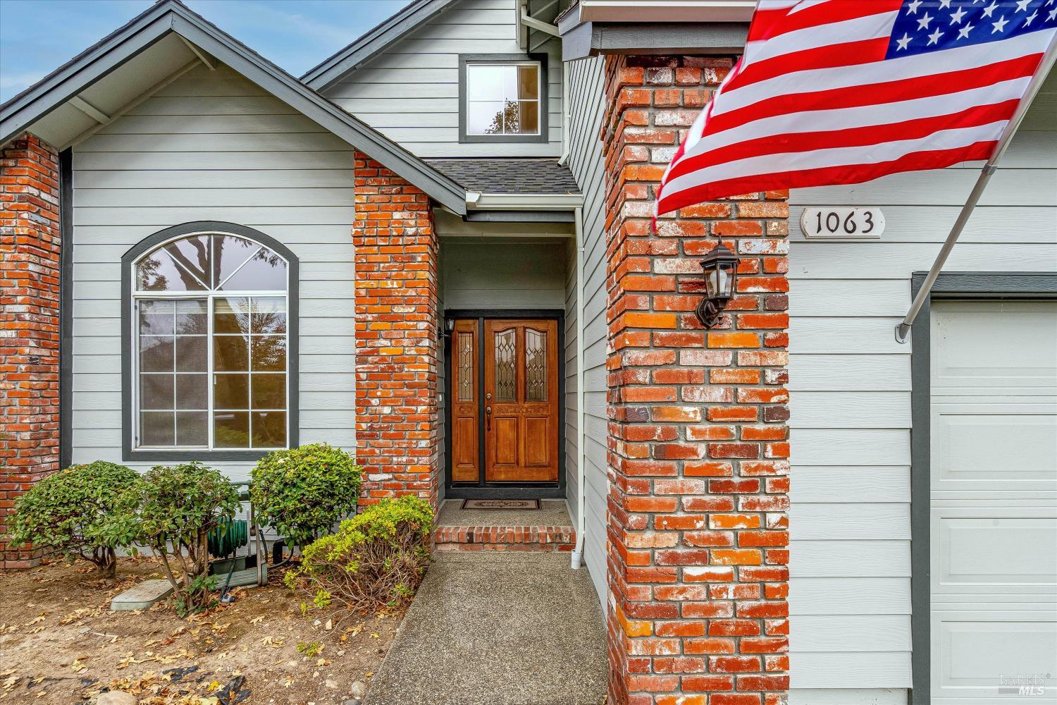 1063 Elsbree Lane Windsor CA 95492