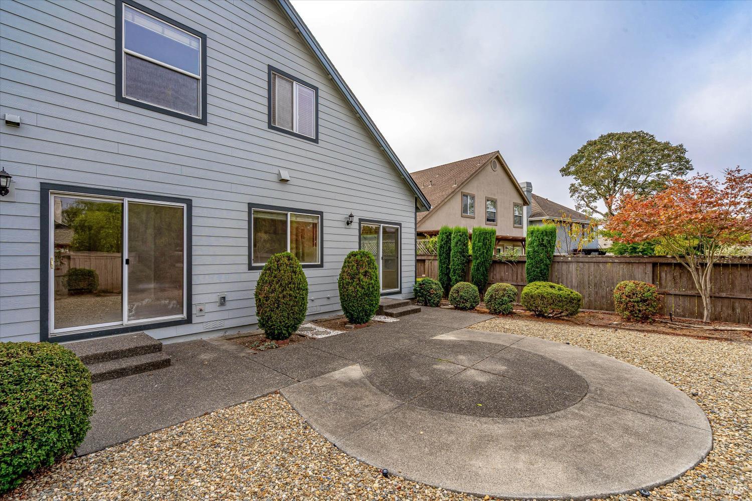 1063 Elsbree Lane Windsor CA 95492