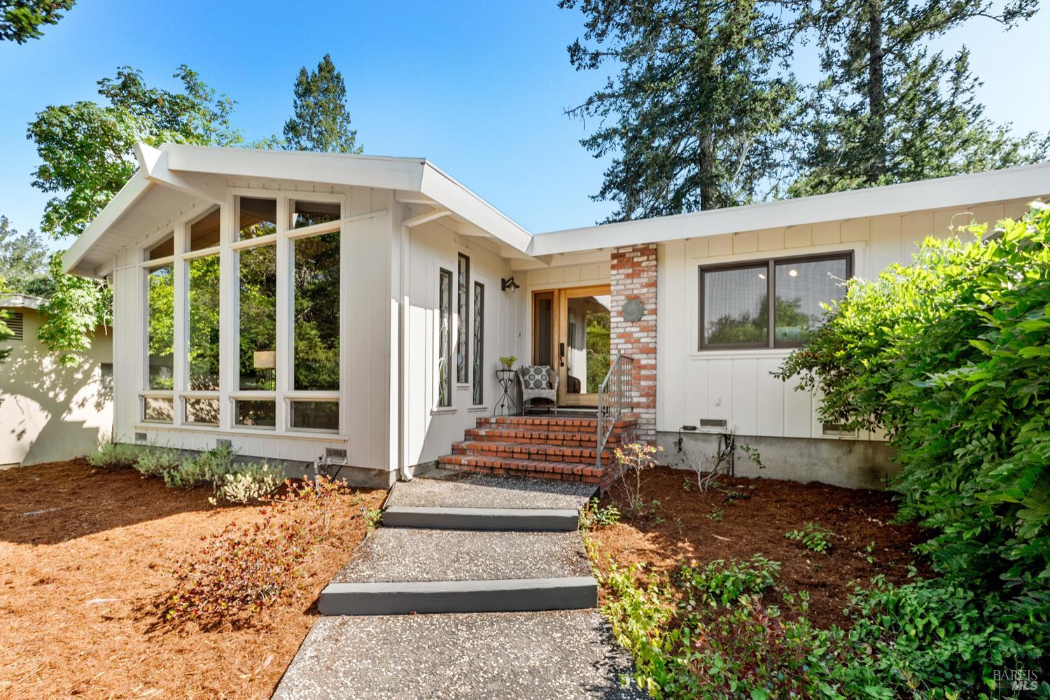 304 High Street Calistoga CA 94515
