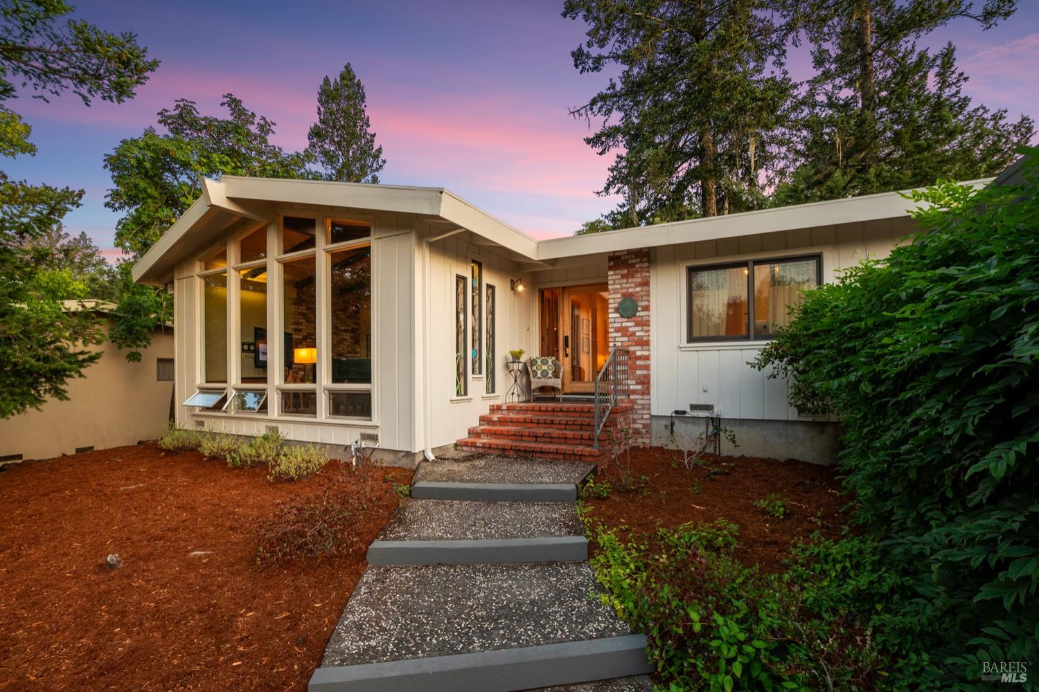 304 High Street Calistoga CA 94515