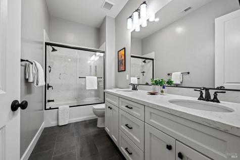 3828 Sedgemoore Drive Santa Rosa CA 95404