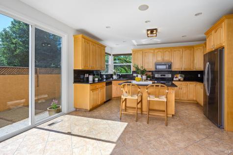 1187 Dutton Avenue Santa Rosa CA 95407