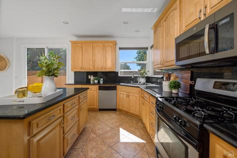 1187 Dutton Avenue Santa Rosa CA 95407