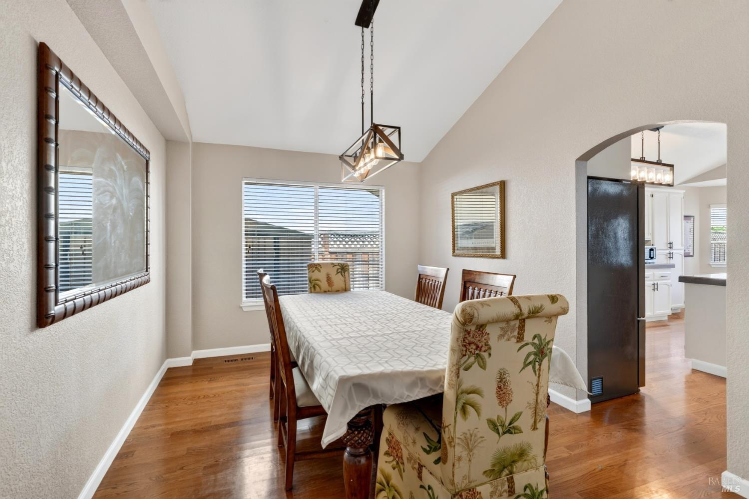 5092 Deerwood Drive Santa Rosa CA 95403