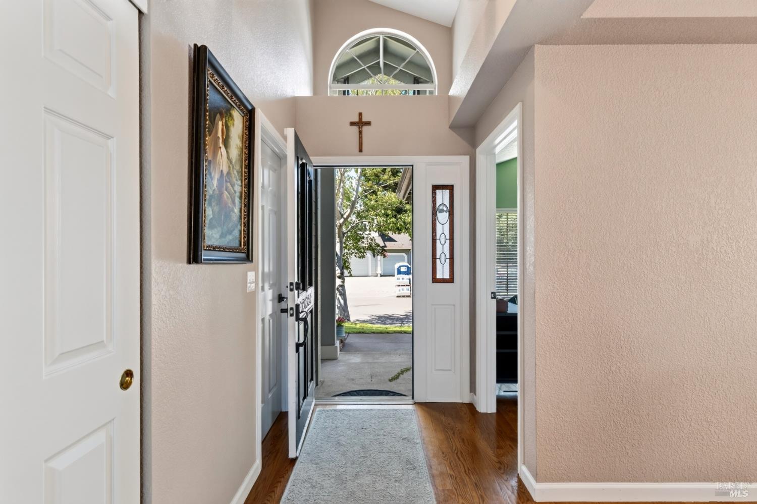 5092 Deerwood Drive Santa Rosa CA 95403
