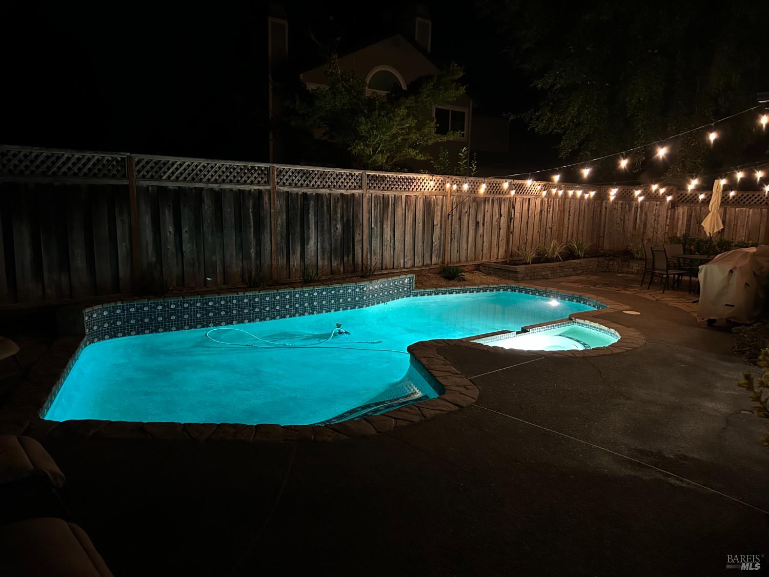 5092 Deerwood Drive Santa Rosa CA 95403