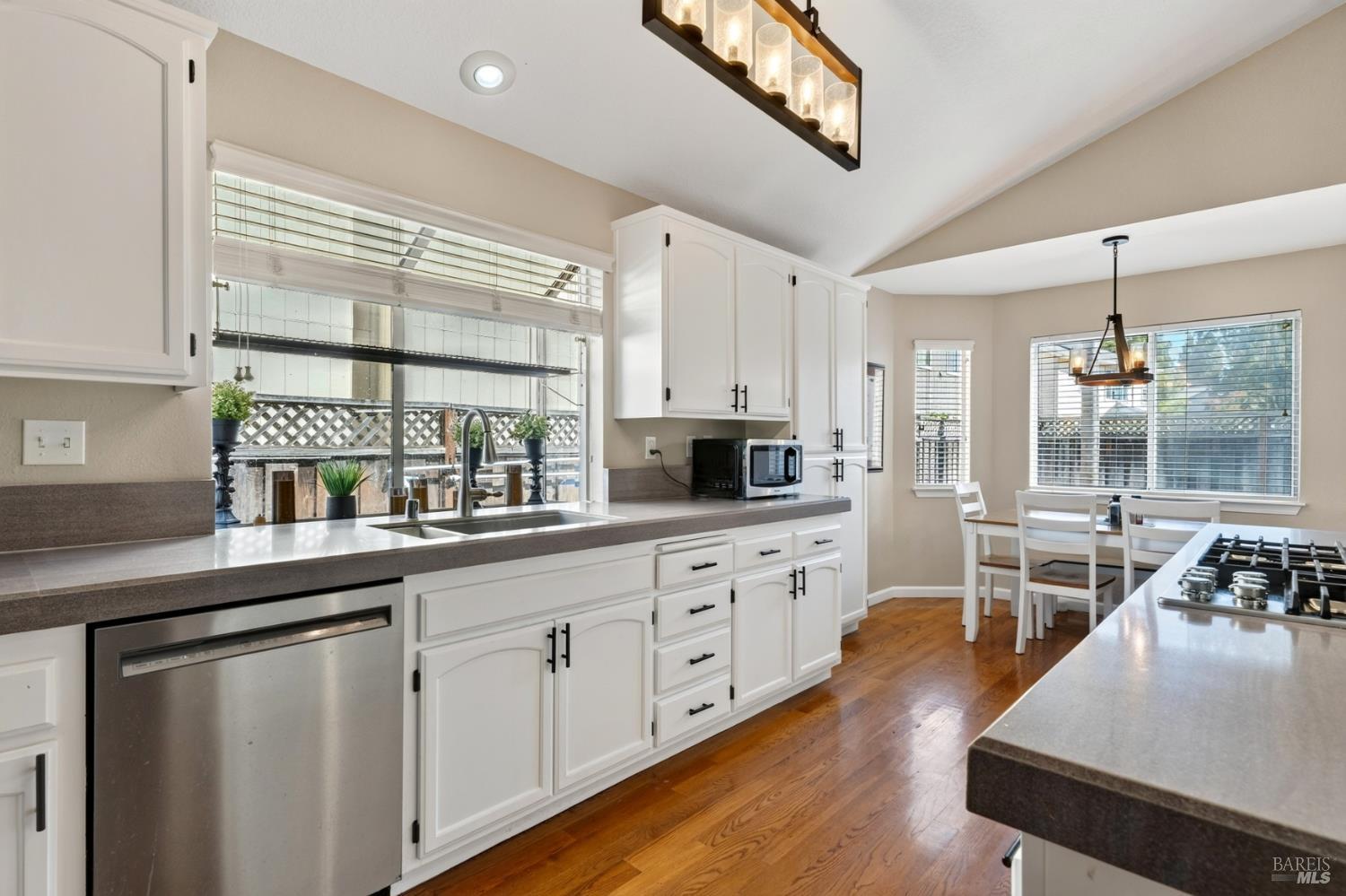 5092 Deerwood Drive Santa Rosa CA 95403