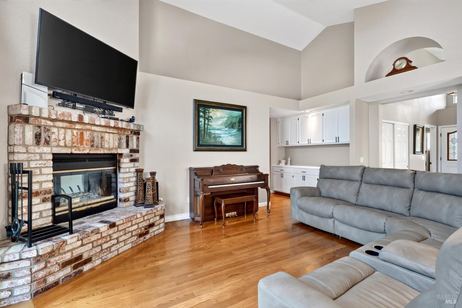 5092 Deerwood Drive Santa Rosa CA 95403