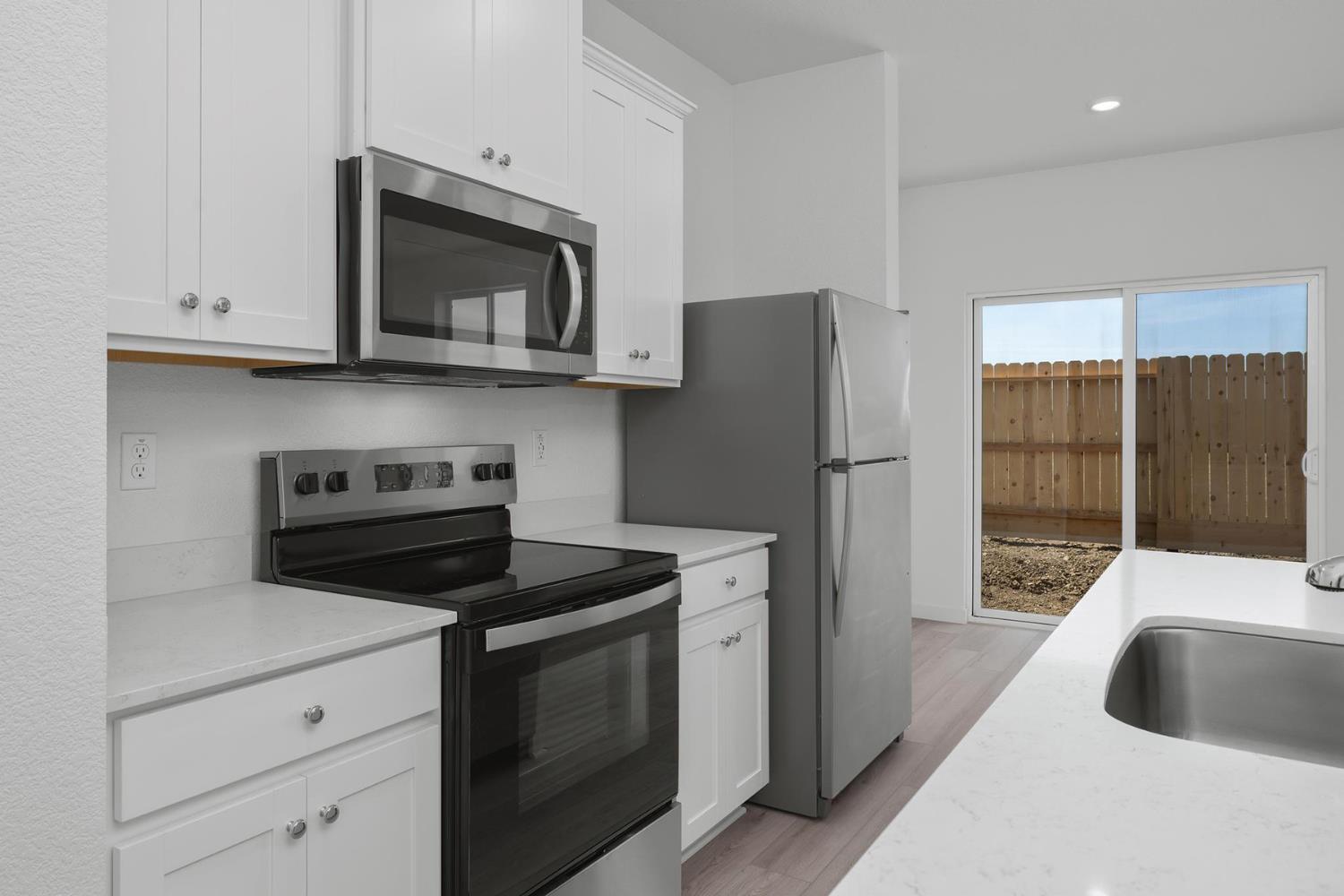 817 Helmsley Lane Patterson CA 95363