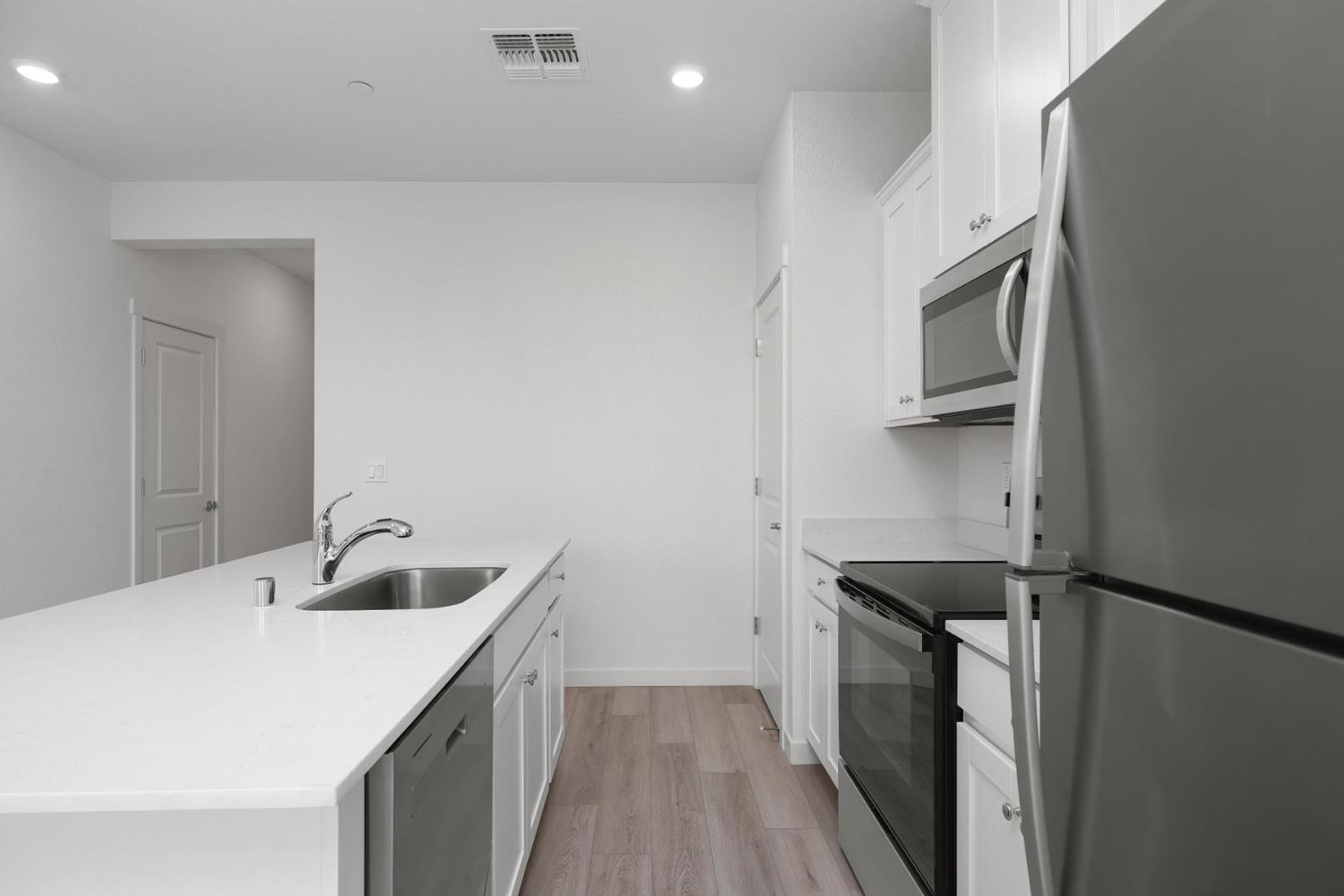 817 Helmsley Lane Patterson CA 95363