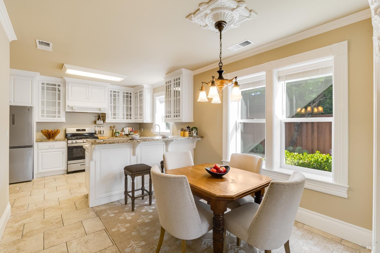 622-620 E 2nd Street Benicia CA 94510
