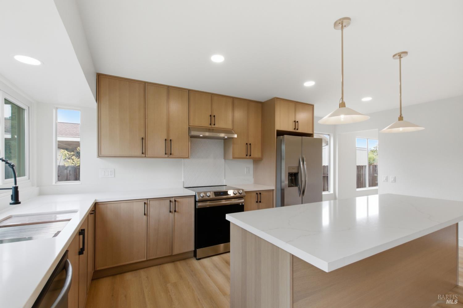 900 Hudis Street Rohnert Park CA 94928